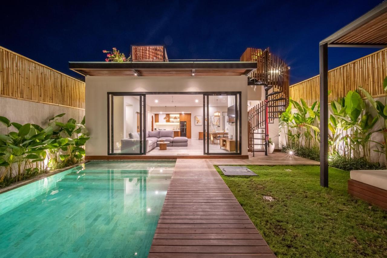 New 4 Bedroom 5 Min Walk To Berawa Beach Enclosed Livng Canggu Exterior foto